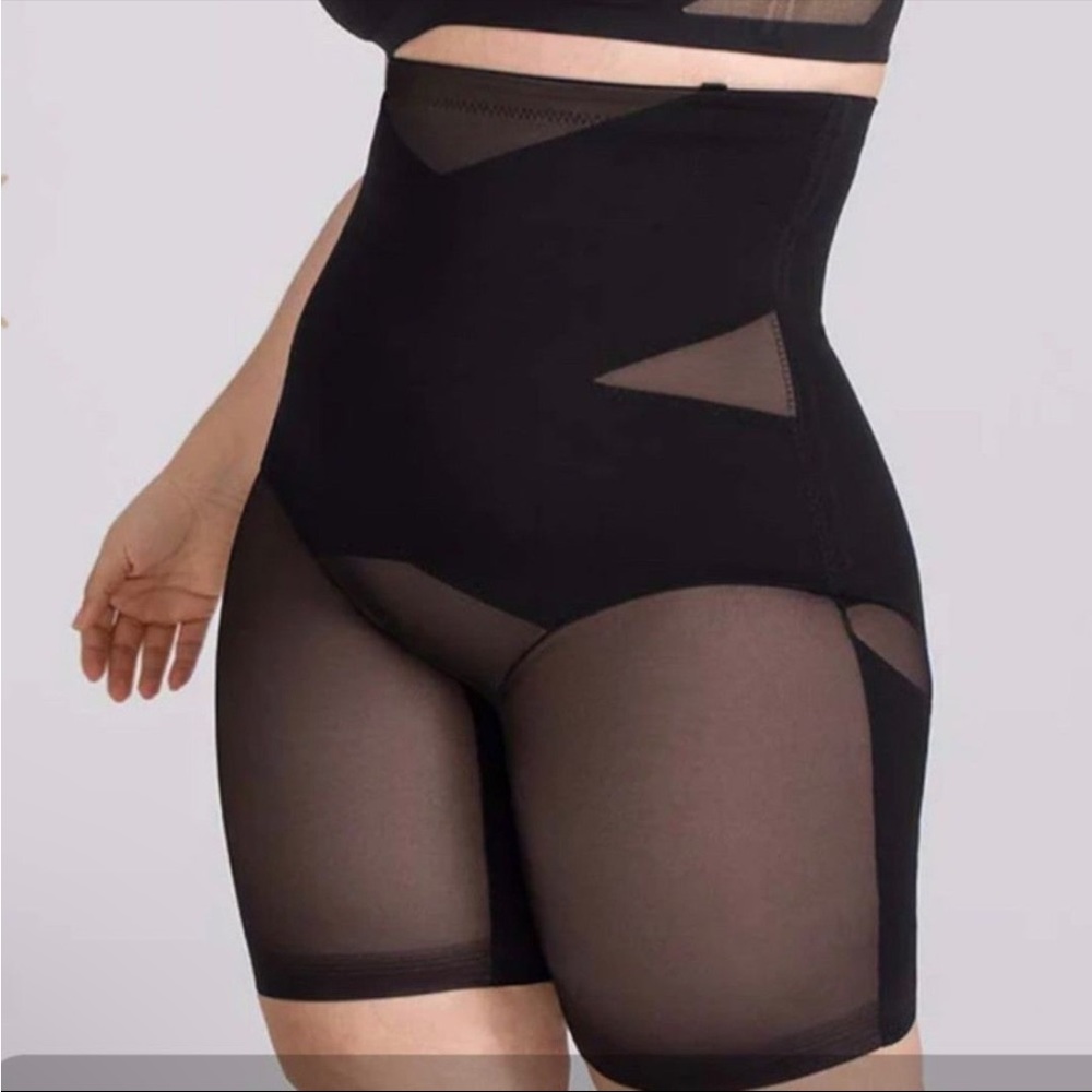 Honeylove | SuperPower Short | Runway Black/Nude | Size XL